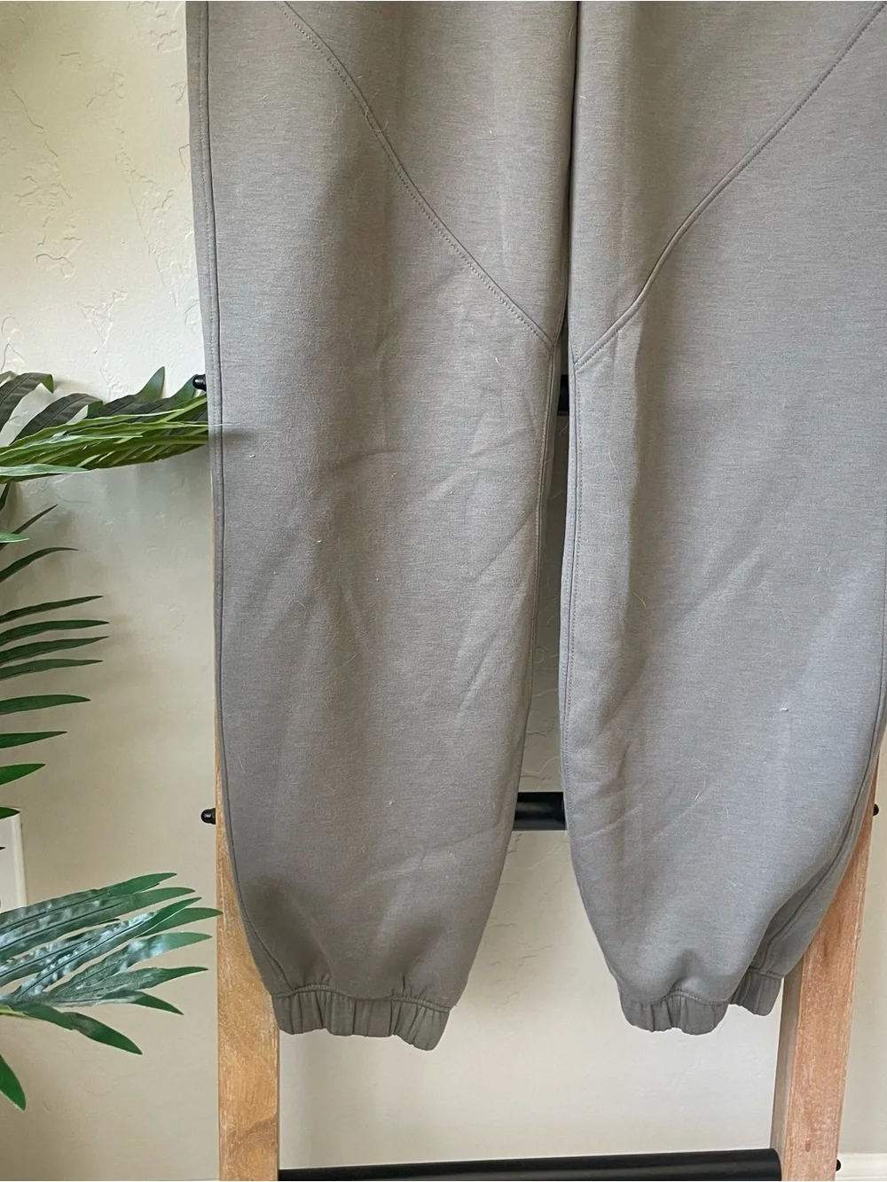 Abercrombie Taupe/Coffee YPB Workout Sweat Athletic Jogger Pants